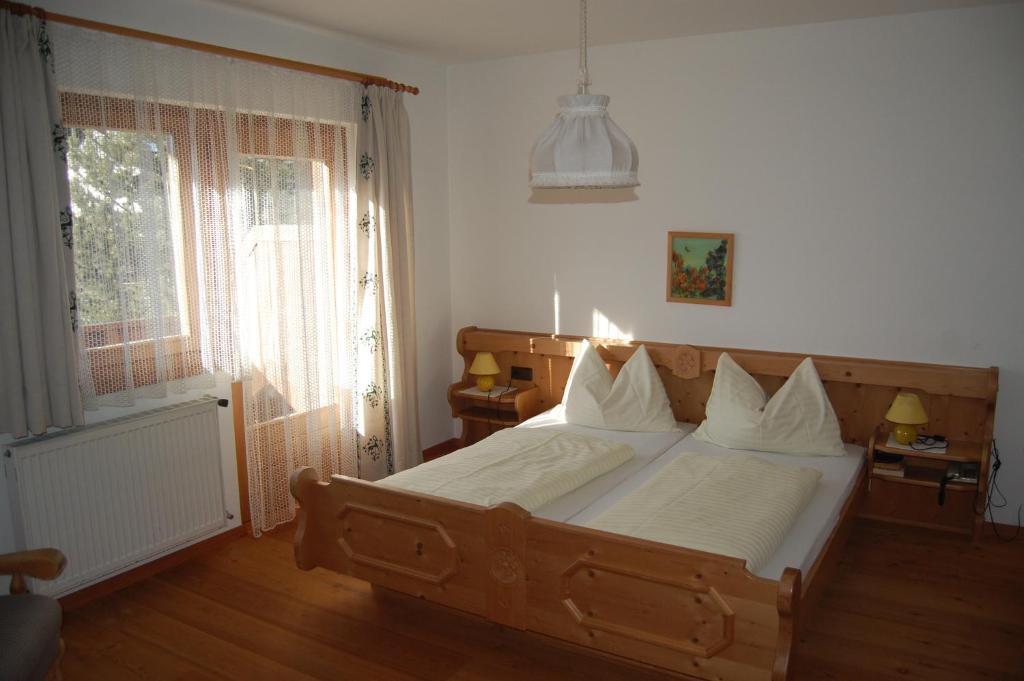 Pension Marienhof Hermagor-Pressegger See Oda fotoğraf